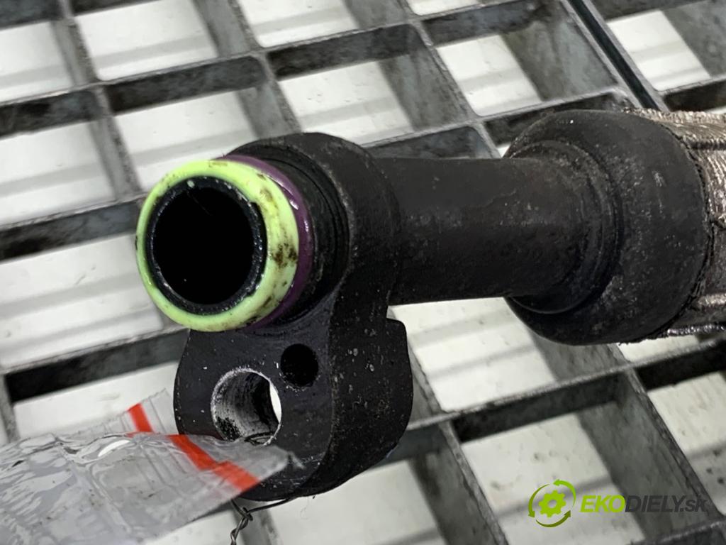 BMW E46 Kombi 2000 87 kW 318 i 1895 rúrka klimatizácie 8386000 (Rúrka klimatizácie)