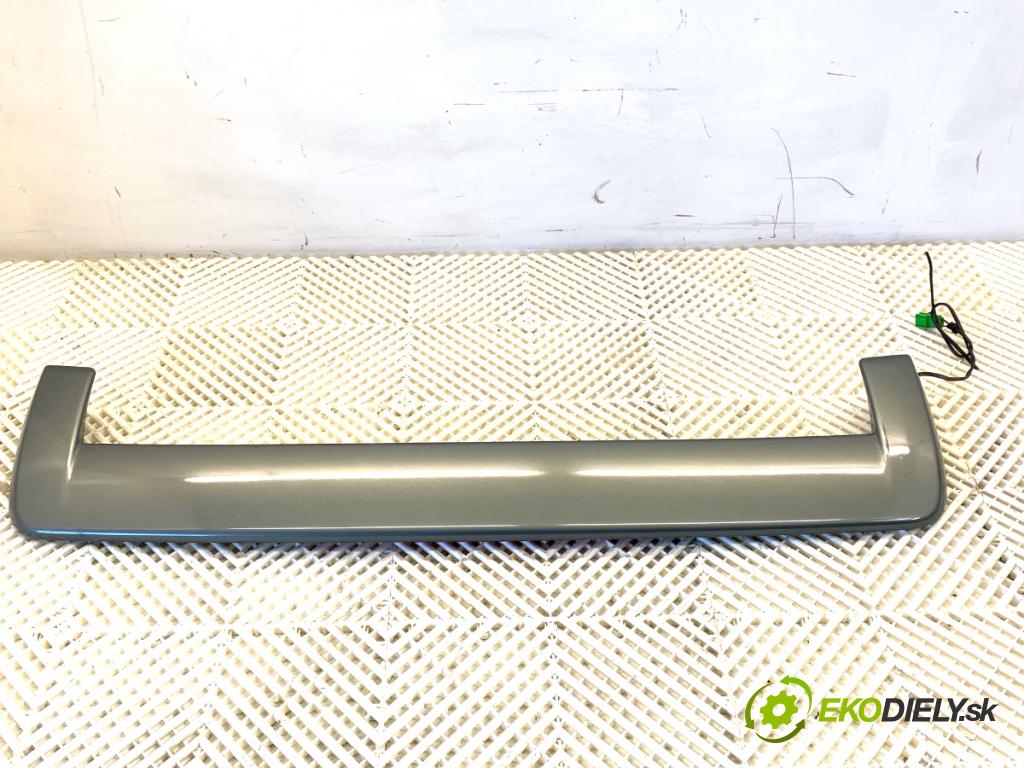 VOLVO V70 I Kombi 2003 121 kW 2.4 2435 Spoiler krídlo Svetlo brzdových svetiel 