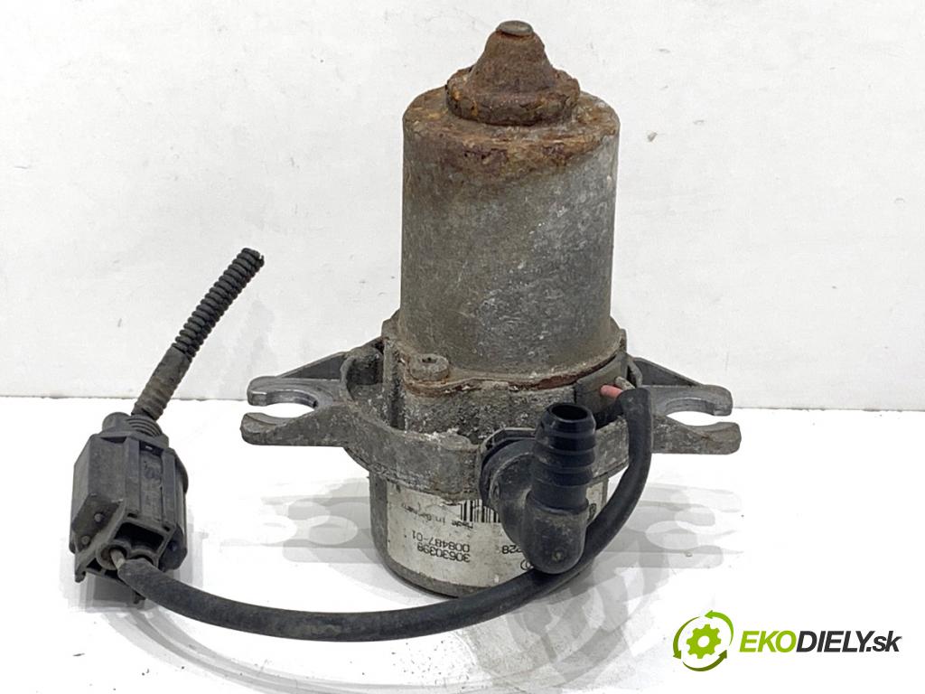 VOLVO V70 I Kombi 2003 121 kW 2.4 2435 pumpa vakuová 30630398