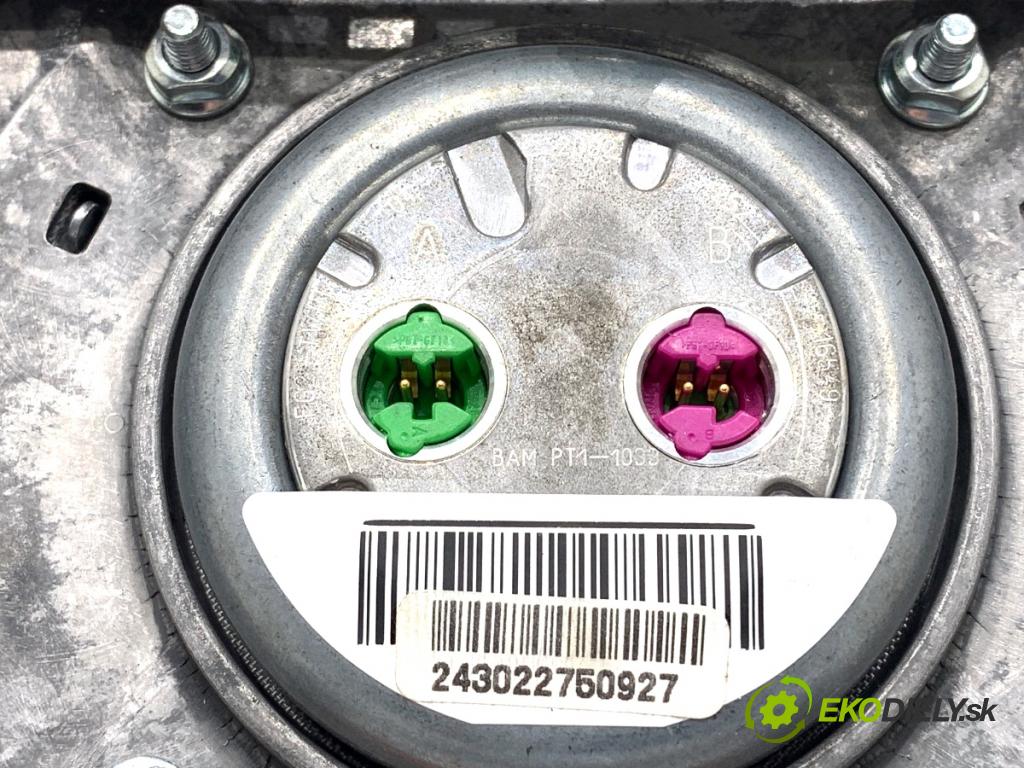 VOLVO V70 I Kombi 2003 121 kW 2.4 2435 AirBag volantu 8684187 (Airbag)