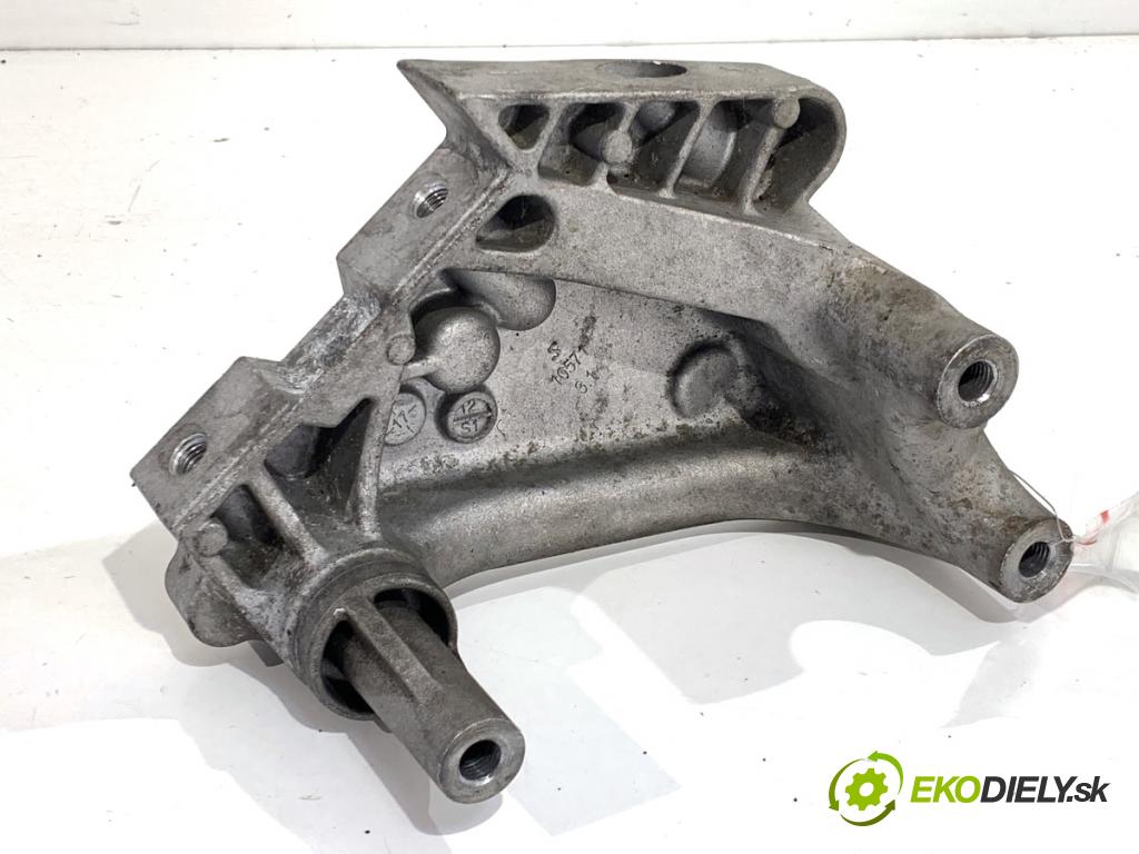 SKODA SUPERB III liftback 2018 110 kW 2.0 TDI 1968 držák motora 04L199207D