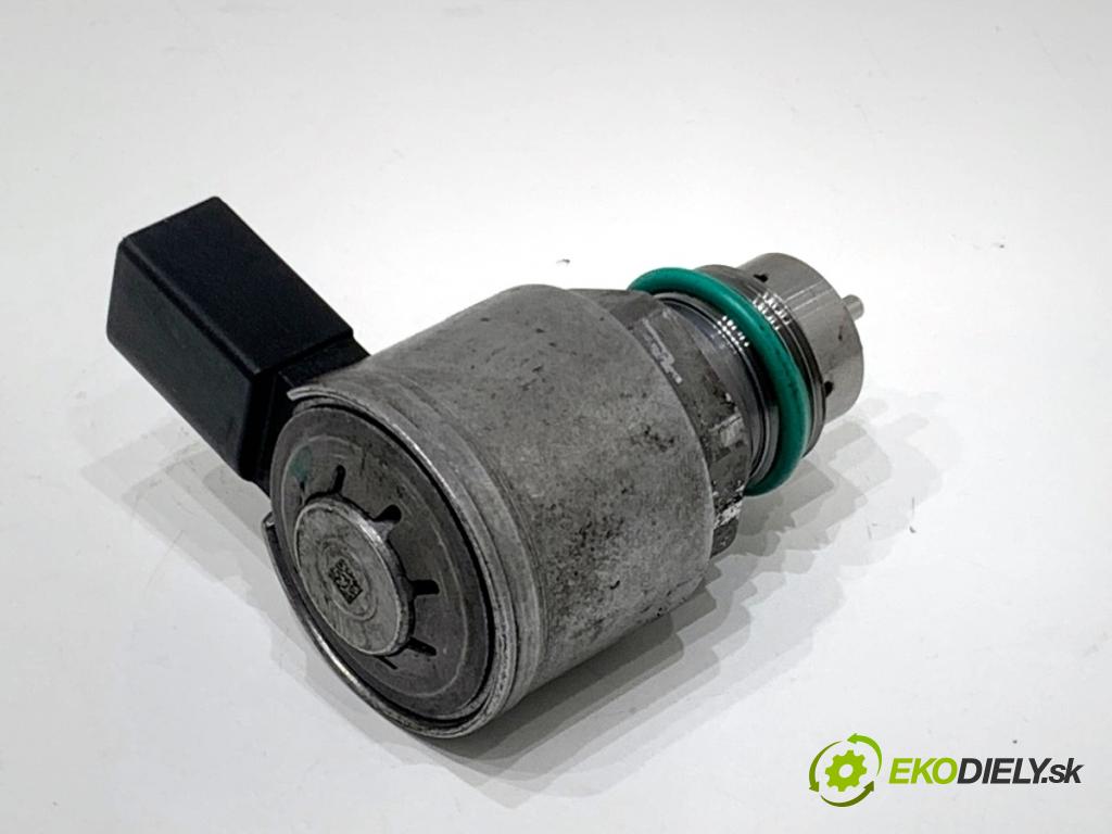 SKODA SUPERB III liftback 2018 110 kW 2.0 TDI 1968 Regulátor tlaku paliva 04L130764C (Palivový systém ostatné)