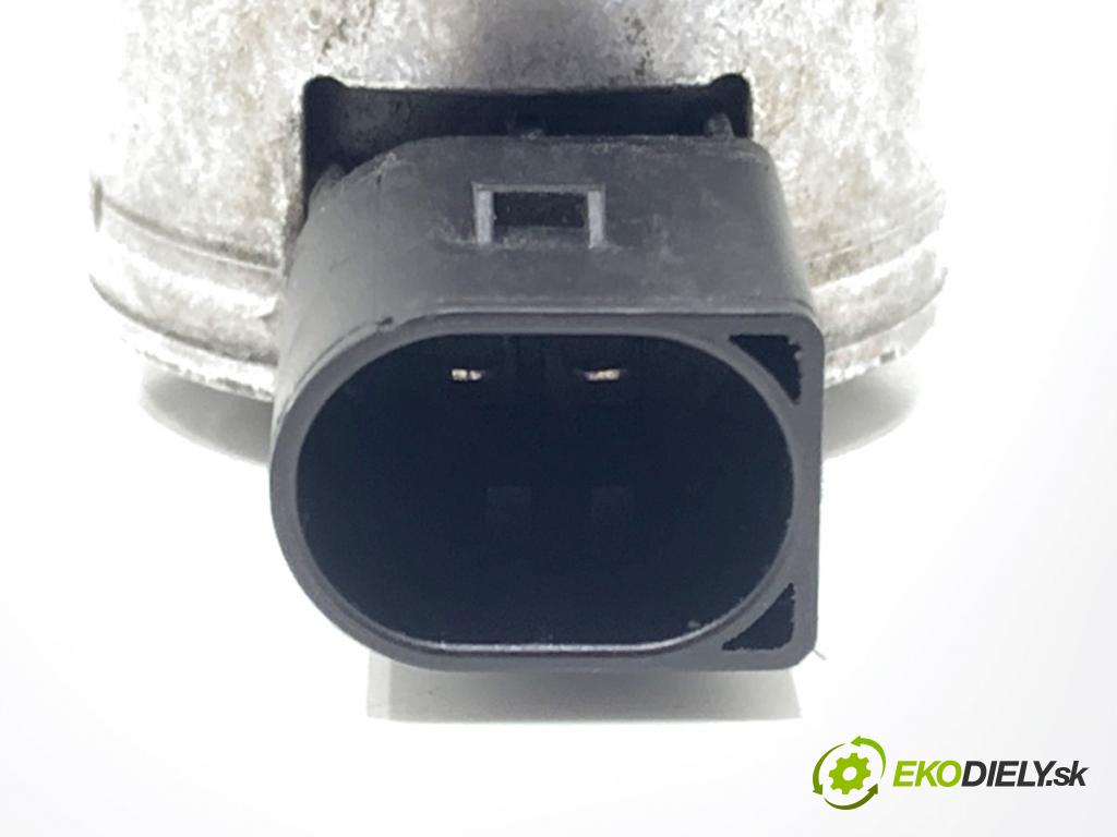 SKODA SUPERB III liftback 2018 110 kW 2.0 TDI 1968 Regulátor tlaku paliva 04L130764C (Palivový systém ostatné)