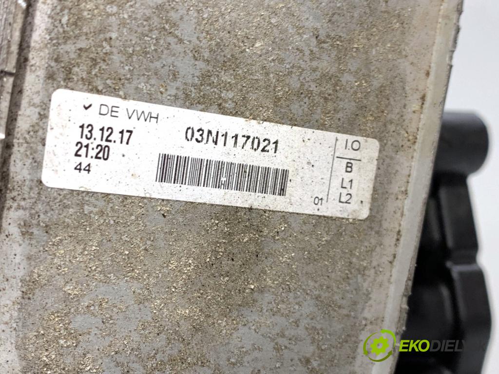 SKODA SUPERB III liftback 2018 110 kW 2.0 TDI 1968 obal filtra oleje 03N117021 (Kryt olejového filtru)