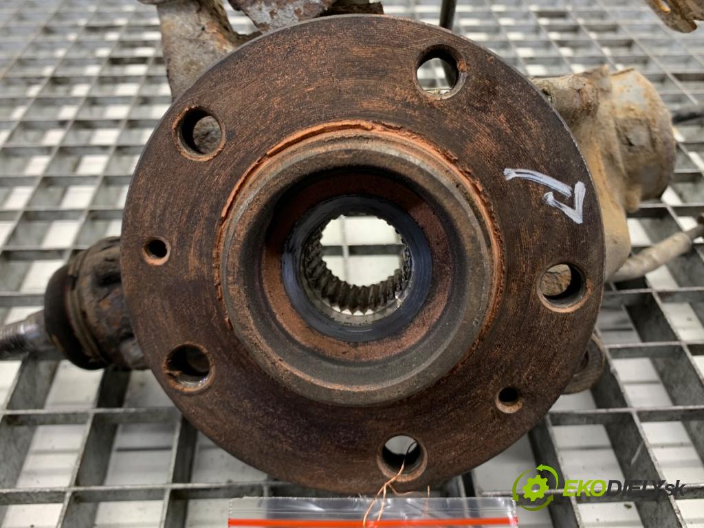 PEUGEOT 607 sedan 2001 98 kW 2.2 HDi 2179 náboj pravy predný