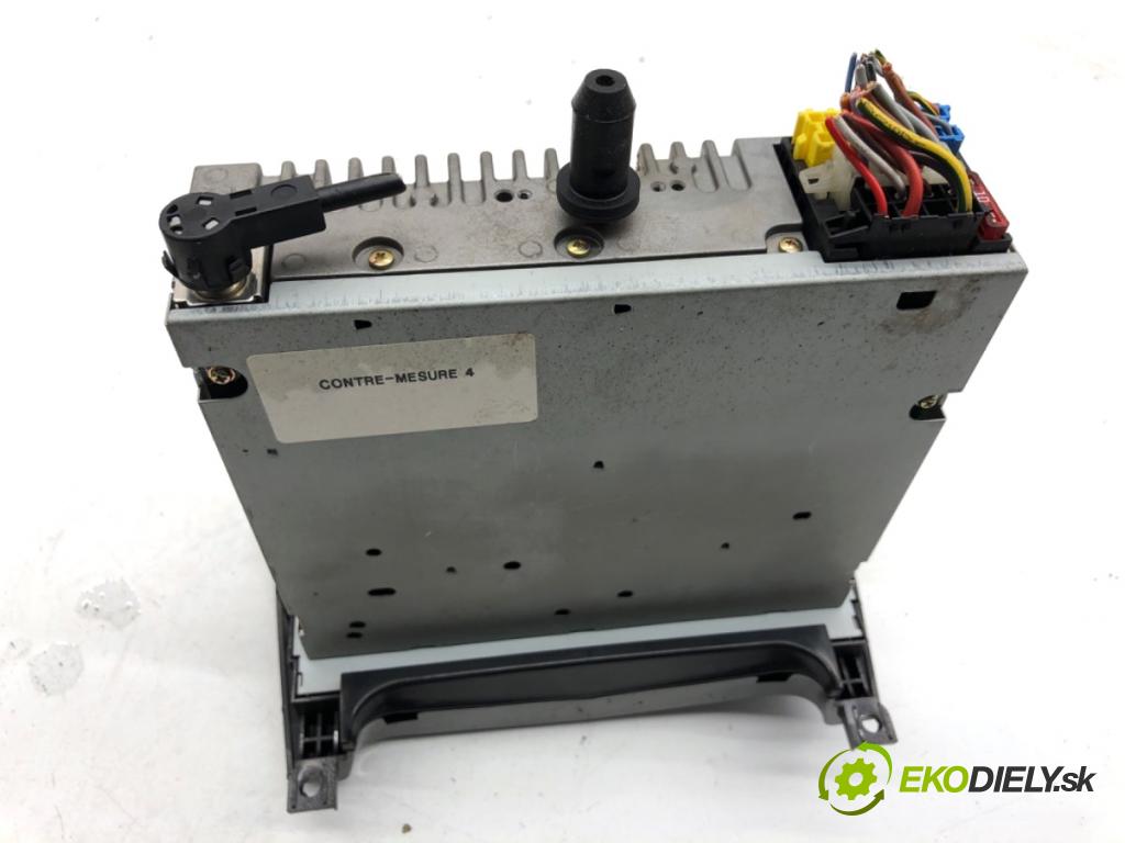 PEUGEOT 607 sedan 2001 98 kW 2.2 HDi 2179 RADIO 96296330 (Audio zariadenie)