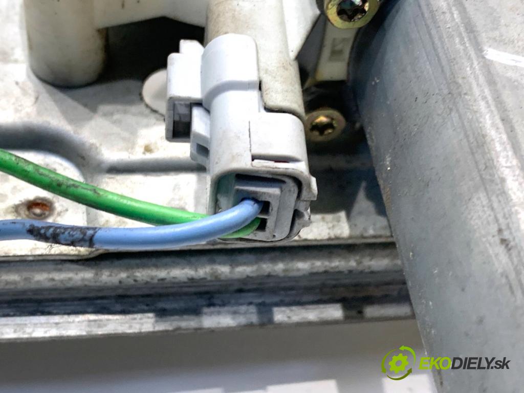 PEUGEOT 607 sedan 2001 98 kW 2.2 HDi 2179 mechanismus okna pravý přední část 9620156280A