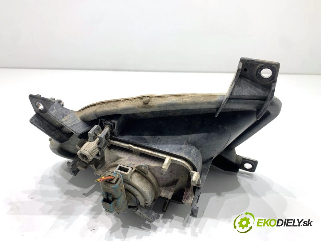 PEUGEOT 607 sedan 2001 98 kW 2.2 HDi 2179 Hmlové svetlo, hmlovka pravy predný