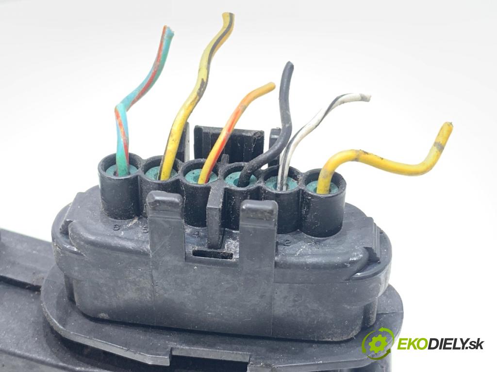 HONDA ACCORD VII sedan 2004 103 kW 2.2 i-CTDi (CN1) 2204 zámok Dvere ľavy predný