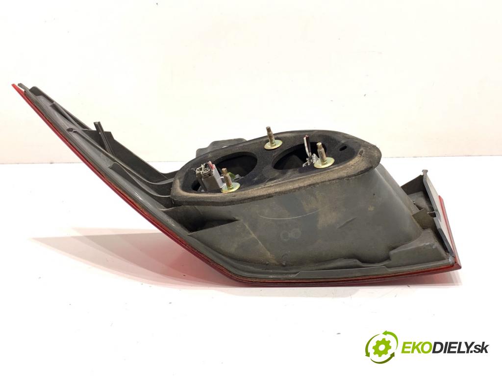 HONDA ACCORD VII sedan 2004 103 kW 2.2 i-CTDi (CN1) 2204 Svetlo ľavy zad