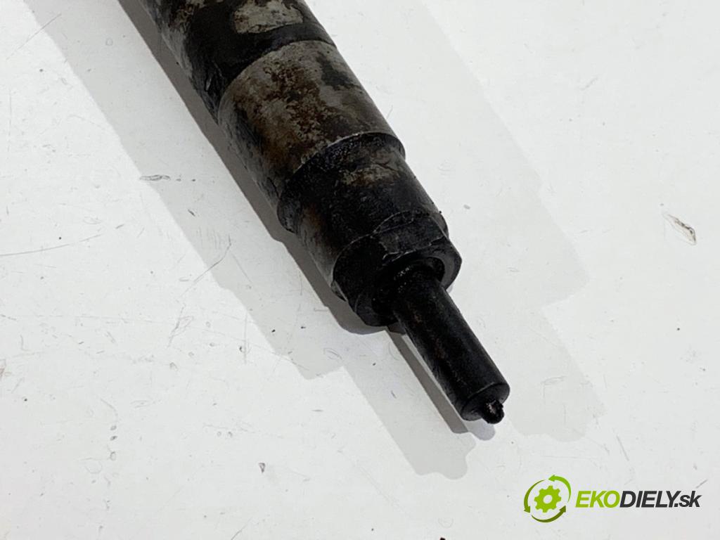 HONDA ACCORD VII sedan 2004 103 kW 2.2 i-CTDi (CN1) 2204 vstrekovač 0445110236 (Vstrekovač paliva)