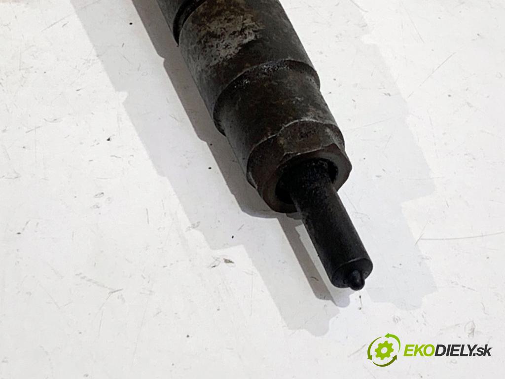 HONDA ACCORD VII sedan 2004 103 kW 2.2 i-CTDi (CN1) 2204 vstrekovač 0445110236 (Vstrekovač paliva)