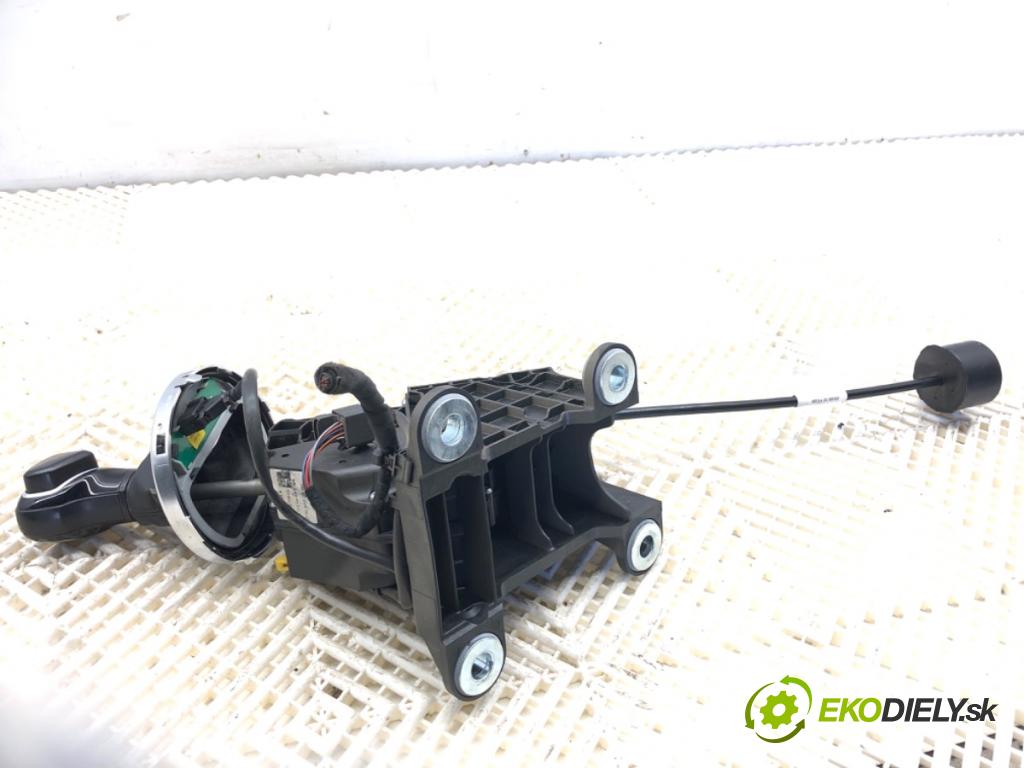 VW TRANSPORTER T5 Autobus 2015 103 kW 2.0 TDI 1968 Kulisa 7E1713025B (Rýchlostná páka (kulisa))