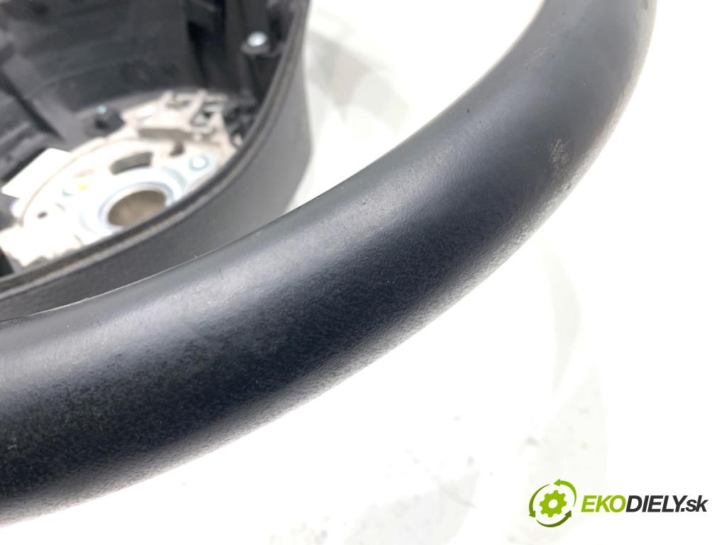 VW TRANSPORTER T5 Autobus 2015 103 kW 2.0 TDI 1968 Volant 7E0419091XX (Volant)