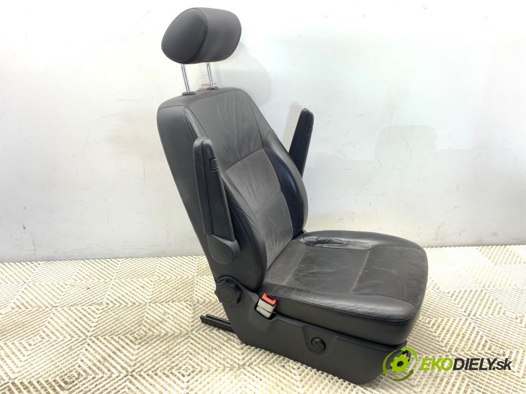 VW TRANSPORTER T5 Autobus 2015 103 kW 2.0 TDI 1968 Sedadlo ľavy predný