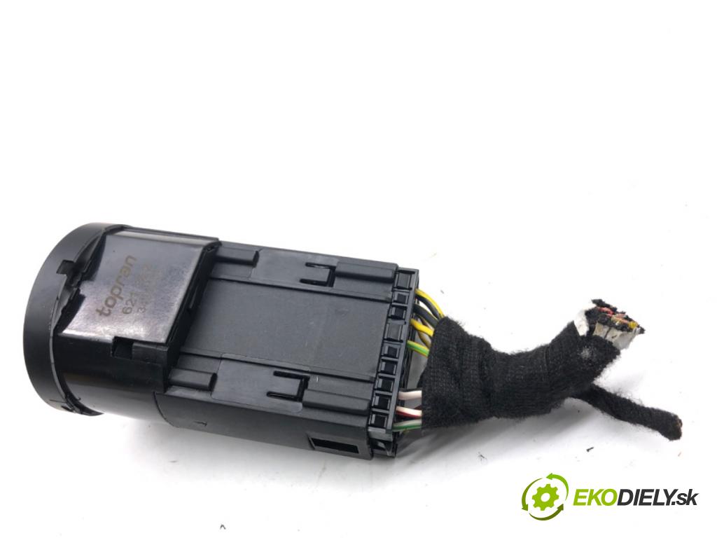 VW TRANSPORTER T5 Autobus 2015 103 kW 2.0 TDI 1968 Spínač svetiel 621352