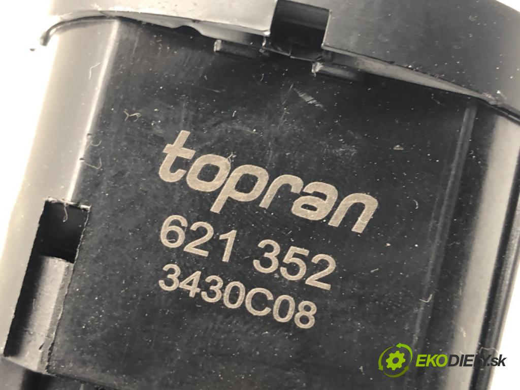 VW TRANSPORTER T5 Autobus 2015 103 kW 2.0 TDI 1968 spínač světel 621352
