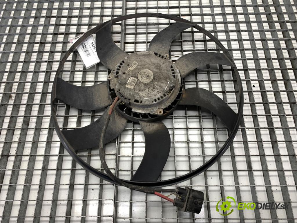 VW TRANSPORTER T5 Autobus 2015 103 kW 2.0 TDI 1968 Ventilátor klimatizácie 7E0121205A (Ventilátor chladiča klimatizácie)