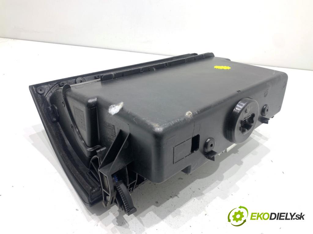 VW TRANSPORTER T5 Autobus 2015 103 kW 2.0 TDI 1968 Priehradka, kastlík spolujazdca  (Priehradka (kastlík))