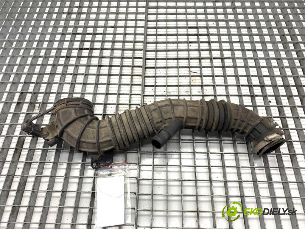 VW TRANSPORTER T5 Autobus 2015 103 kW 2.0 TDI 1968 Rúra vzduchu 7E0129627D