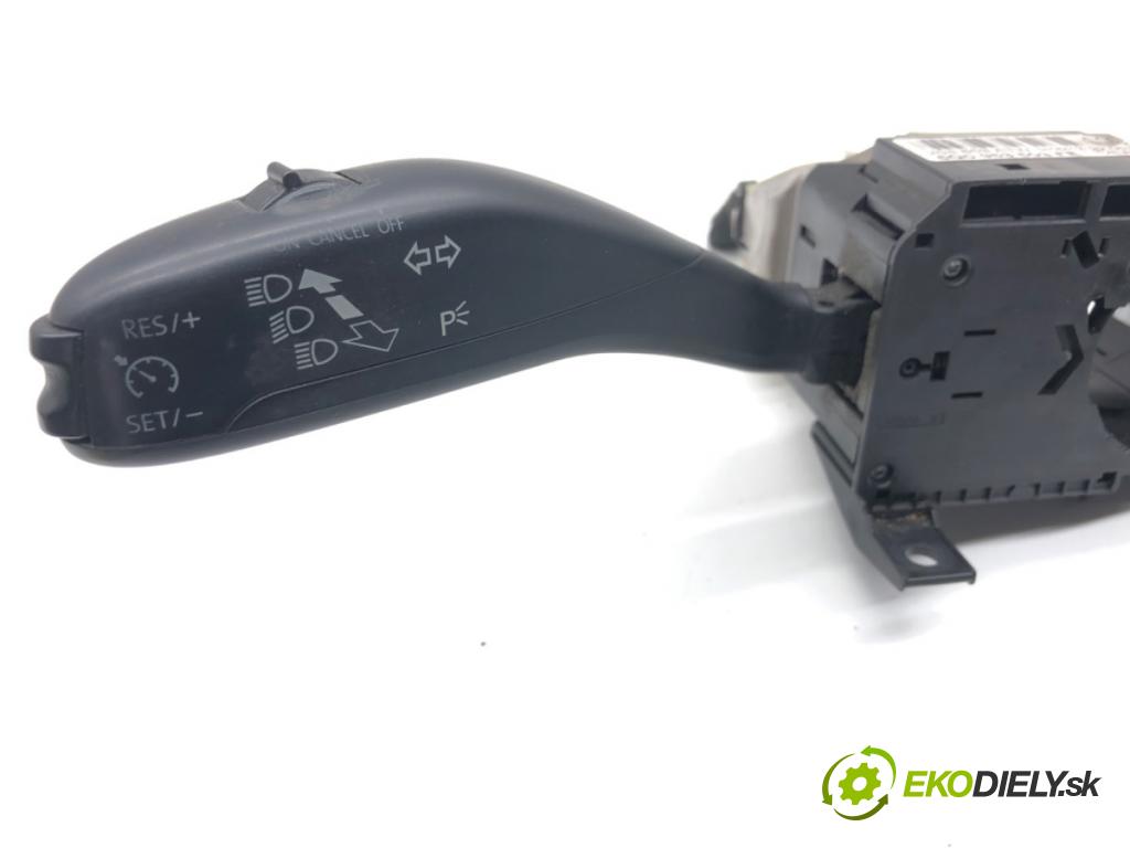 VW TRANSPORTER T5 Autobus 2015 103 kW 2.0 TDI 1968 Prepínač kombinovaný 6Q0953503FE (Prepínacie páčky pod volantom)