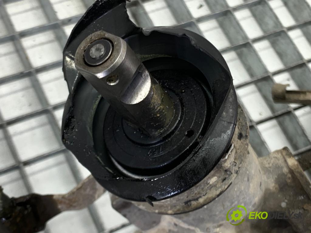 VW TRANSPORTER T5 Autobus 2015 103 kW 2.0 TDI 1968 řízení volantu řízení 7853993658