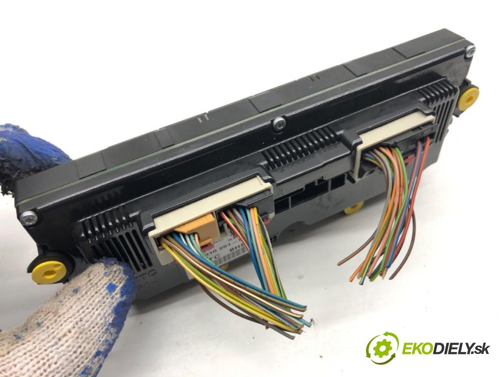 VW TRANSPORTER T5 Autobus 2015 103 kW 2.0 TDI 1968 Panel ovládania kúrenia 7E5907040AC (Prepínacie páčky pod volantom)