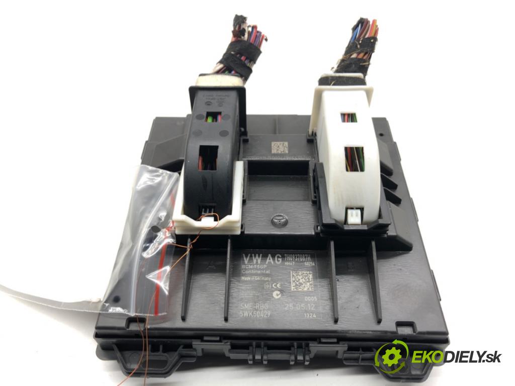 VW TRANSPORTER T5 Autobus 2015 103 kW 2.0 TDI 1968 Modul komfortu 7H0937087H (Modul komfortu)