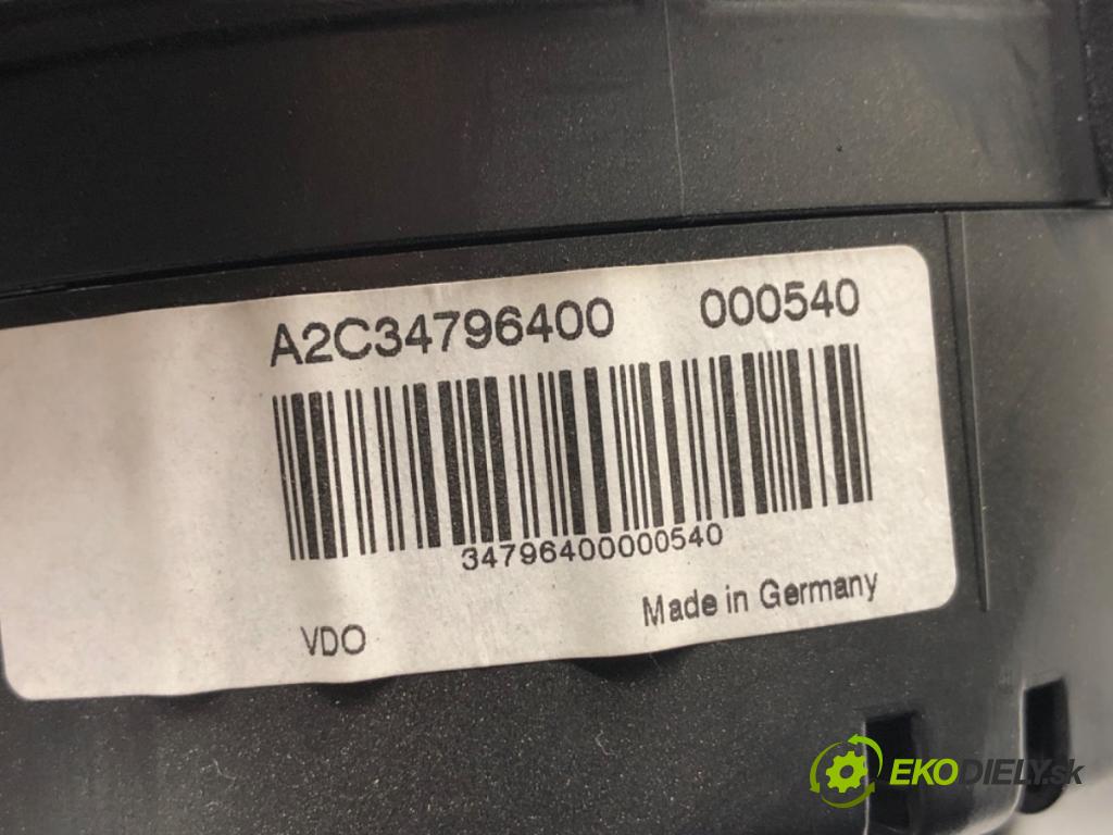 VW TRANSPORTER T5 Autobus 2015 103 kW 2.0 TDI 1968 Prístrojovka 7E0920880G (Prístrojová doska)