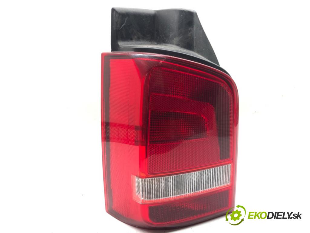 VW TRANSPORTER T5 Autobus 2015 103 kW 2.0 TDI 1968 světlo levý zadní část 7E5945257