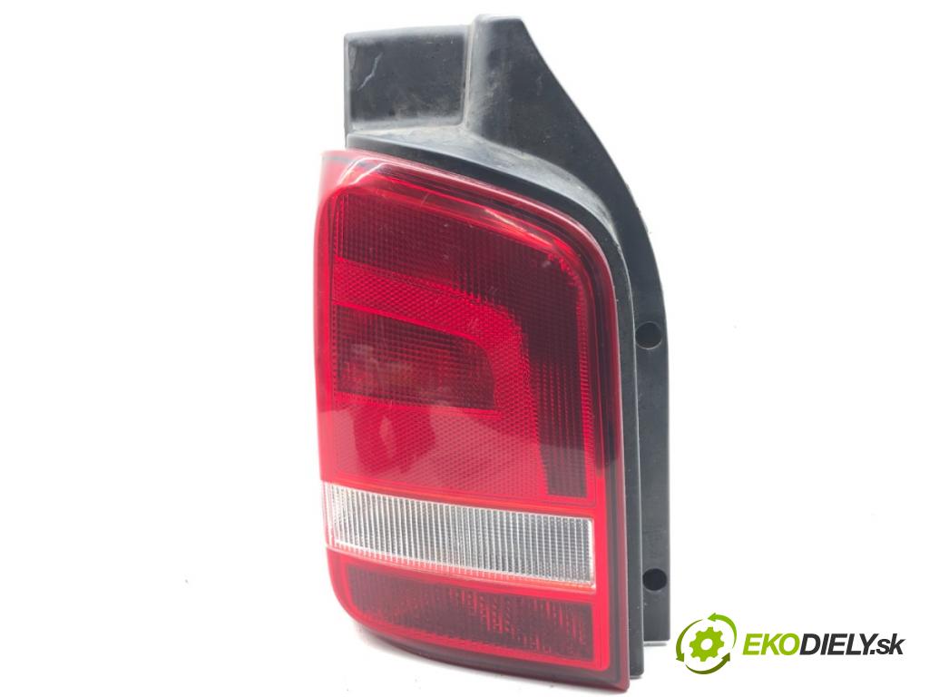 VW TRANSPORTER T5 Autobus 2015 103 kW 2.0 TDI 1968 světlo levý zadní část 7E5945257