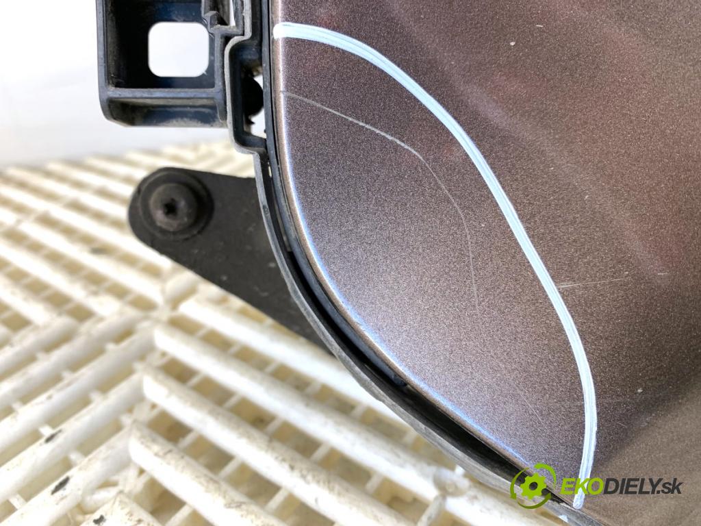 VW TRANSPORTER T5 Autobus 2015 103 kW 2.0 TDI 1968 Blatník ľavy predný