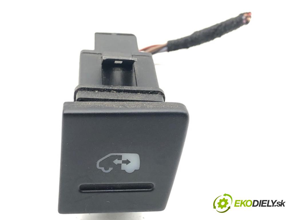 VW TRANSPORTER T5 Autobus 2015 103 kW 2.0 TDI 1968 Prepínač otvárania Dvere posúvne 7E5959856B