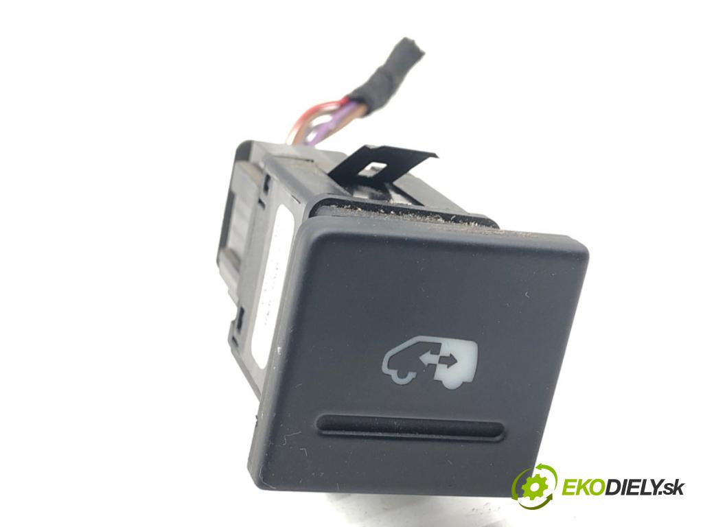 VW TRANSPORTER T5 Autobus 2015 103 kW 2.0 TDI 1968 Prepínač otvárania Dvere posúvne 7E5959856C