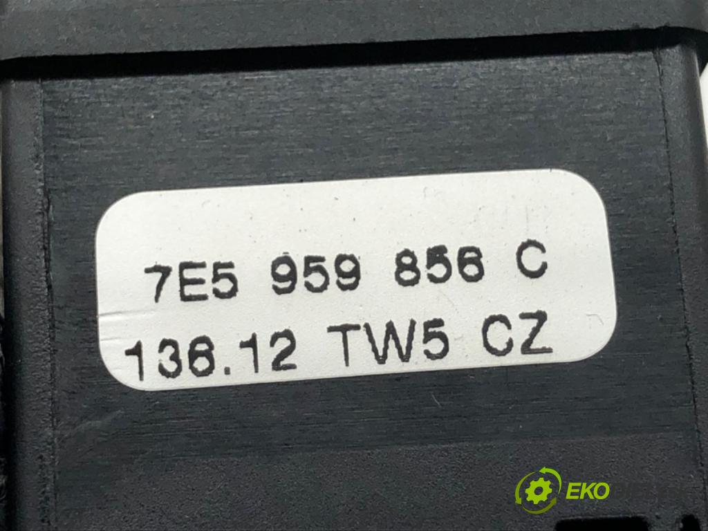 VW TRANSPORTER T5 Autobus 2015 103 kW 2.0 TDI 1968 přepínač otevírání dveře posúvne 7E5959856C