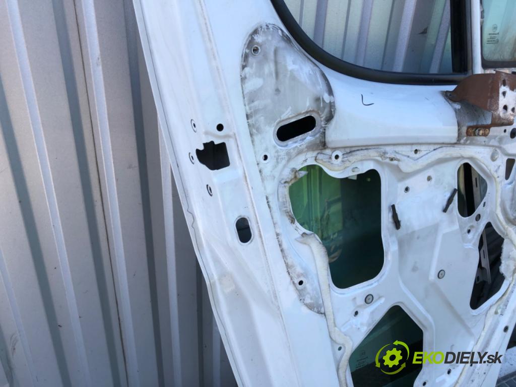 PEUGEOT BOXER II Platforma / podwozie 2010 88 kW 2.2 HDi 120 2198 dveře levý přední část