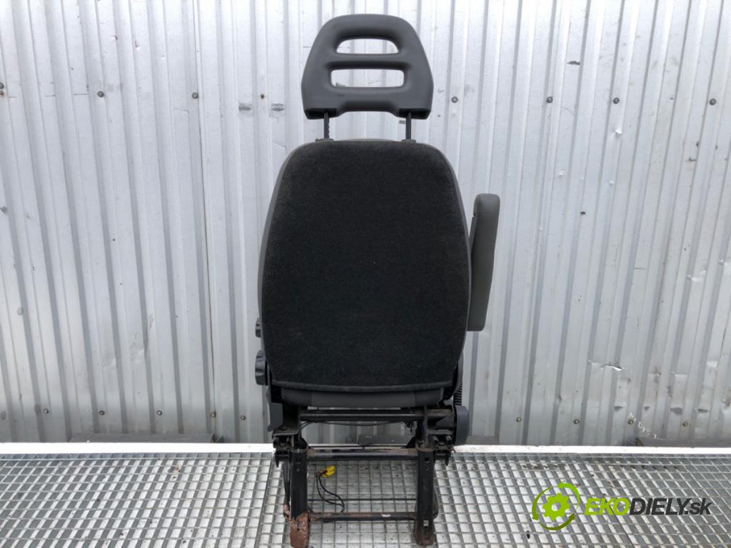 PEUGEOT BOXER II Platforma / podwozie 2010 88 kW 2.2 HDi 120 2198 Sedadlo ľavy predný