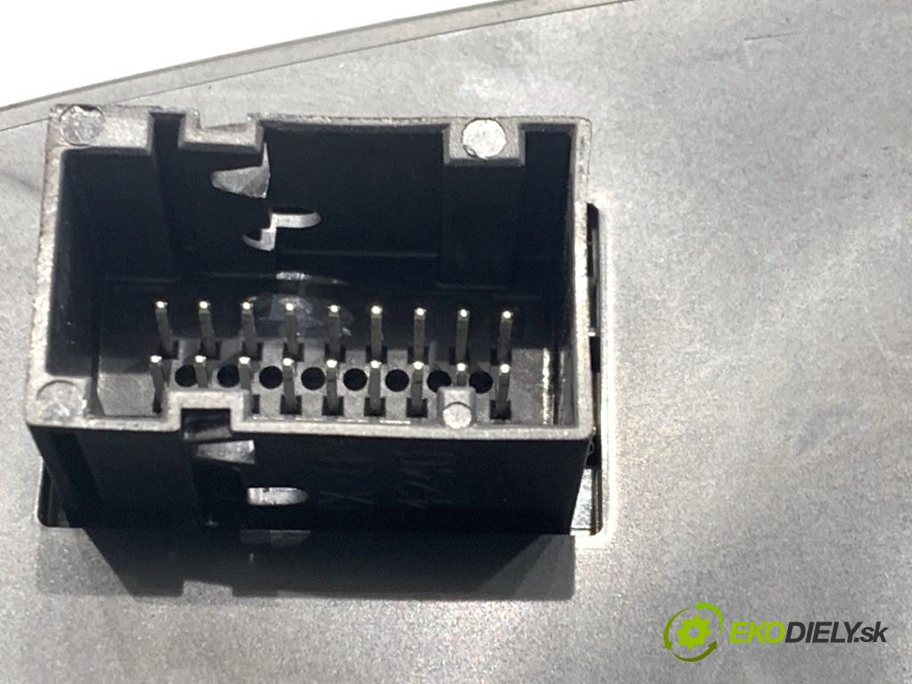 PEUGEOT BOXER II Platforma / podwozie 2010 88 kW 2.2 HDi 120 2198 prístrojovka 1362894080 (Přístrojová deska)