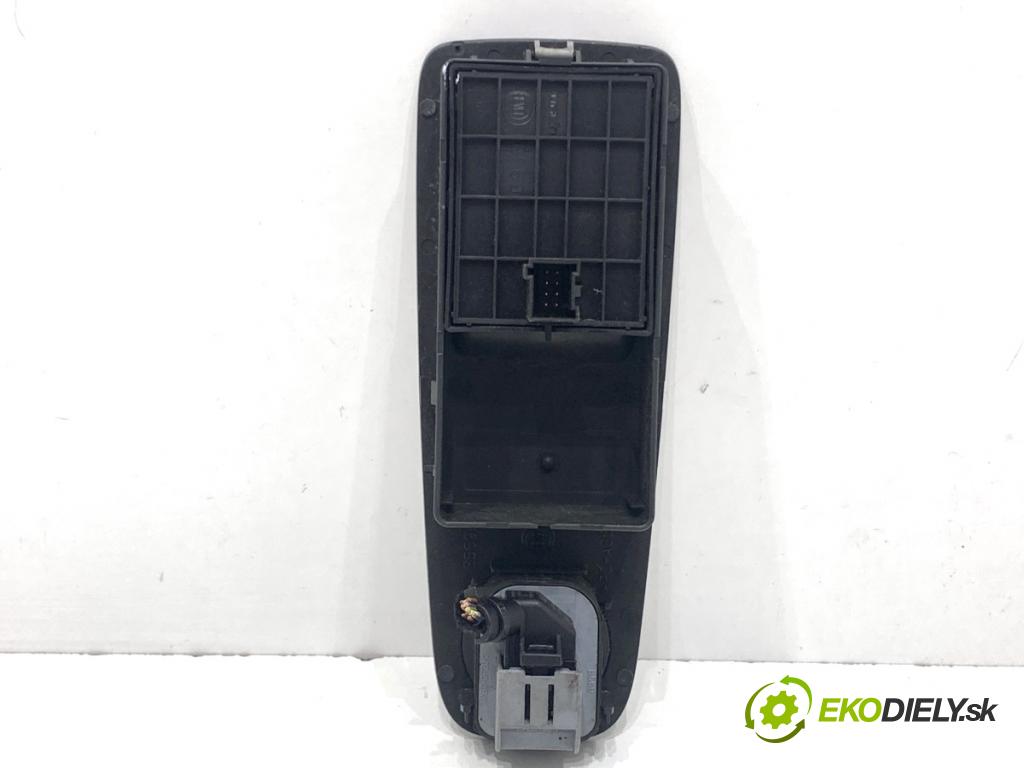 PEUGEOT BOXER II Platforma / podwozie 2010 88 kW 2.2 HDi 120 2198 Prepínač okien 7354217110 (Prepínacie páčky pod volantom)