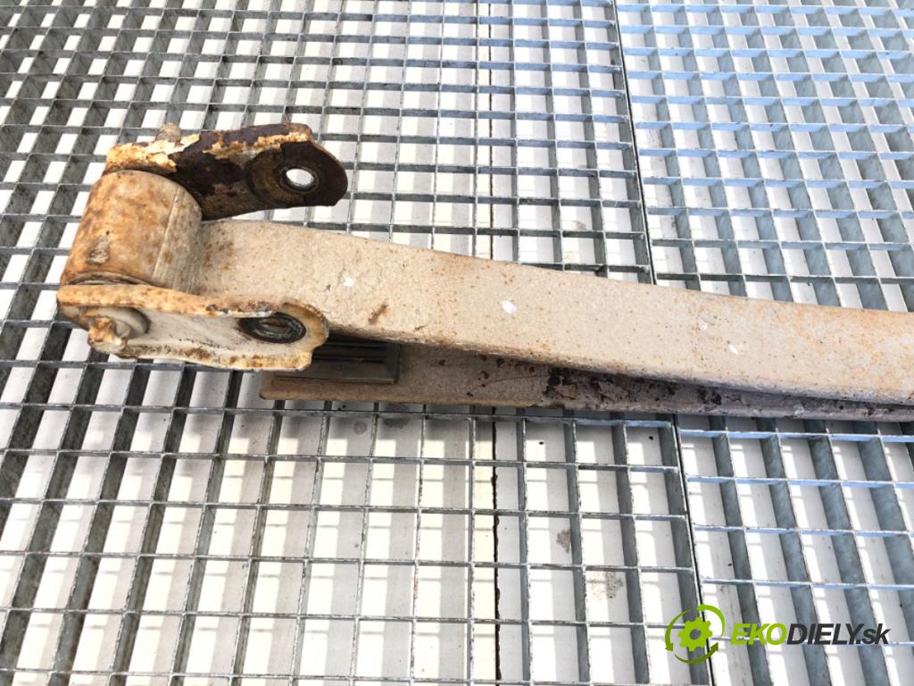 PEUGEOT BOXER II Platforma / podwozie 2010 88 kW 2.2 HDi 120 2198 listové pero levý zadní část