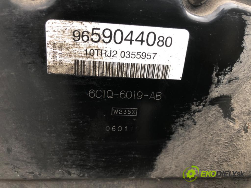 PEUGEOT BOXER II Platforma / podwozie 2010 88 kW 2.2 HDi 120 2198 motor KOMPLETNÍ: 4HU