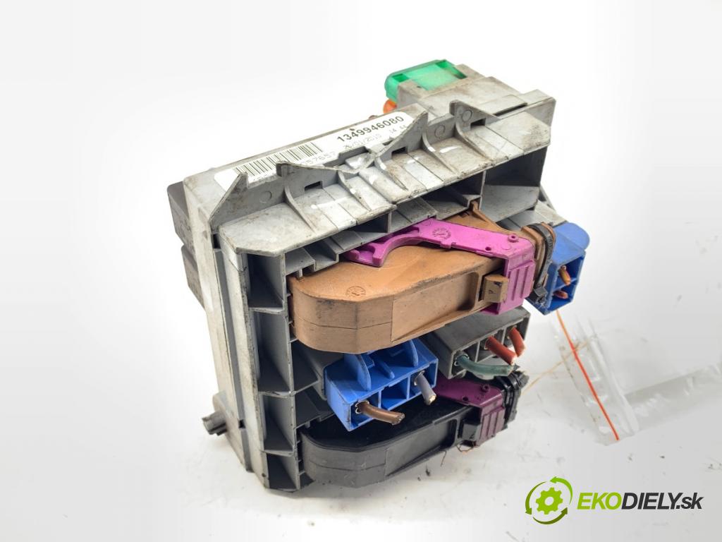 PEUGEOT BOXER II Platforma / podwozie 2010 88 kW 2.2 HDi 120 2198 skříňka poistková 1349946080 (Pojistková skříňka)