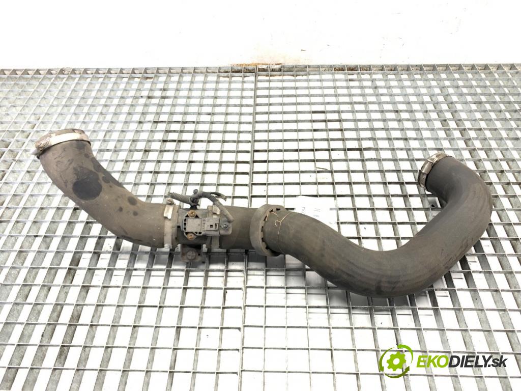 VW TRANSPORTER T5 Autobus 2015 103 kW 2.0 TDI 1968 Rúra vzduchu 7E0145958A