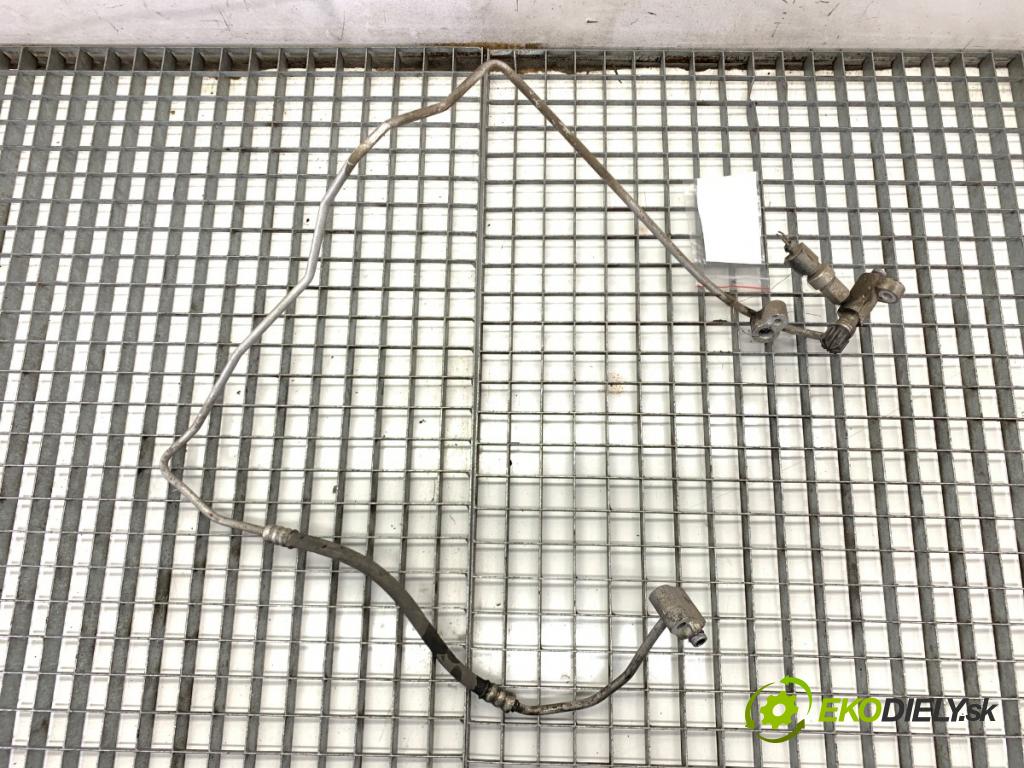 VW TRANSPORTER T5 Autobus 2015 103 kW 2.0 TDI 1968 rúrka klimatizace 7E1820741E (Trubka klimatizace)