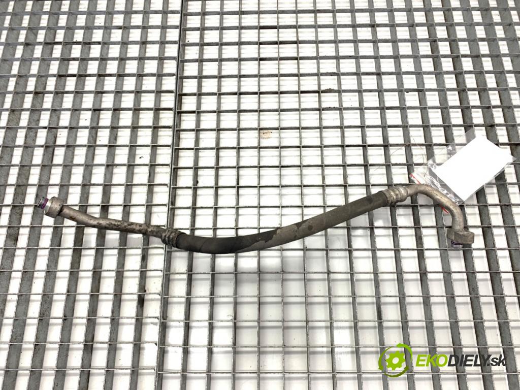 VW TRANSPORTER T5 Autobus 2015 103 kW 2.0 TDI 1968 rúrka klimatizace 7E0820721B (Trubka klimatizace)