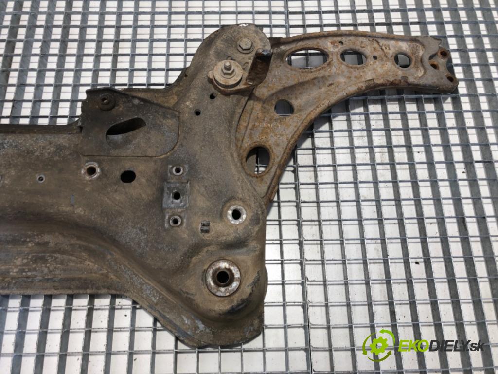 RENAULT TRAFIC II Autobus 2009 84 kW 2.0 dCi 115 1995 Výstuha pod Motor 8200626965 (Výstuha predná)