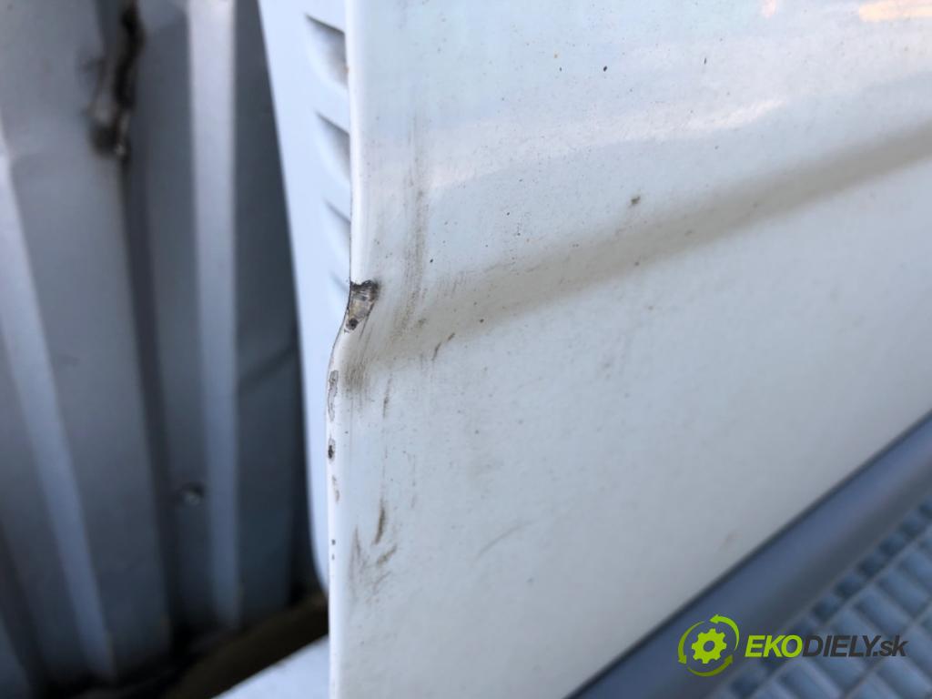 RENAULT TRAFIC II Autobus 2009 84 kW 2.0 dCi 115 1995 dveře pravý přední část