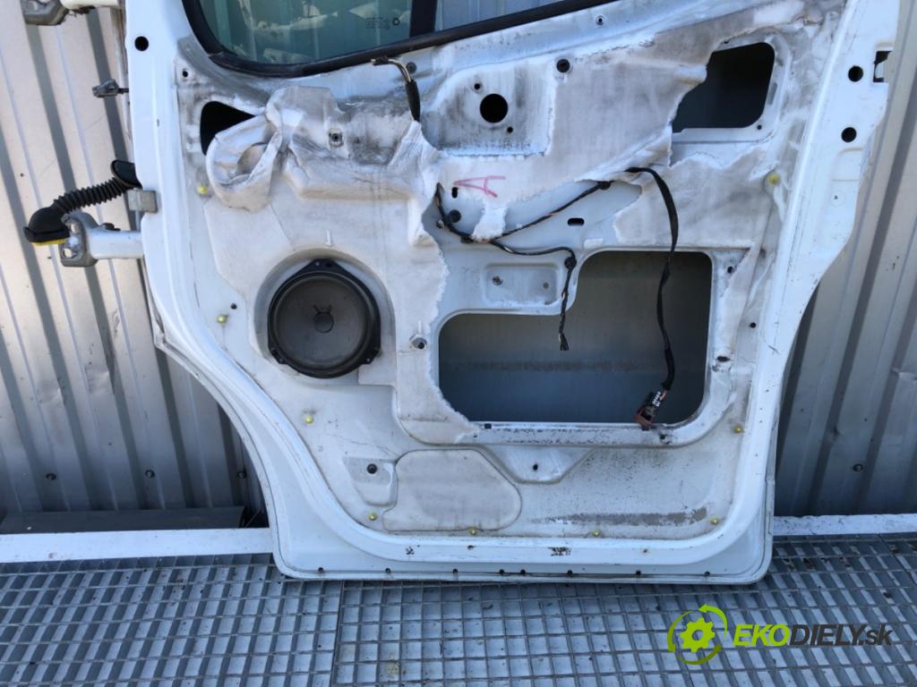 RENAULT TRAFIC II Autobus 2009 84 kW 2.0 dCi 115 1995 dveře pravý přední část