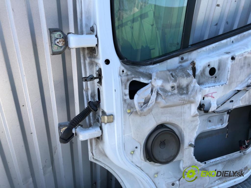 RENAULT TRAFIC II Autobus 2009 84 kW 2.0 dCi 115 1995 dveře pravý přední část