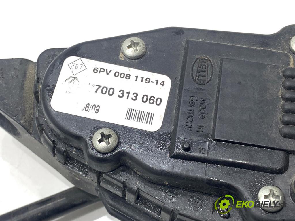 RENAULT TRAFIC II Autobus 2009 84 kW 2.0 dCi 115 1995 Potenciometer plynu 7700313060 (Potenciometer plynového pedálu)